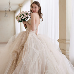 ドレスブランド「marry」とのコラボドレスの【Golddress♡】や【パールのお袖ドレス】が入荷！ララシャンスでしか着用できないオリジナル♪|ハーバーテラスSASEBO迎賓館の写真(37381509)