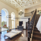 シックで落ち着いた雰囲気で大人なWeddingに。