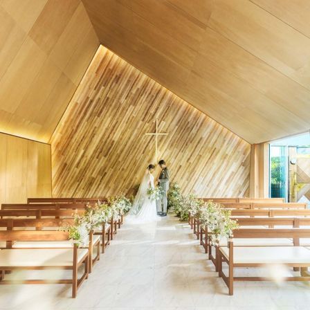 天井まで木に囲まれたシンプルな空間はナチュラルな雰囲気|ニーズ横浜シーズンズ by T&G WEDDING(旧 ザ・シーズンズ)の写真(63461723)