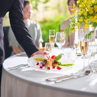 色々な世代の方が来る結婚式。料理は一番しっかり考えたい。見た目も味も大満足のコースをご提供