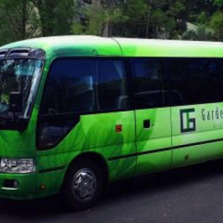 東山公園駅からのシャトルバスプレゼント!