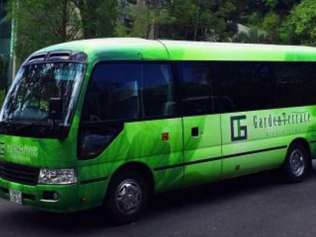 【アクセスも安心】無料の送迎バス&会場隣接の専用駐車場