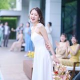 【新婦様のご衣装】220,000相当プレゼント