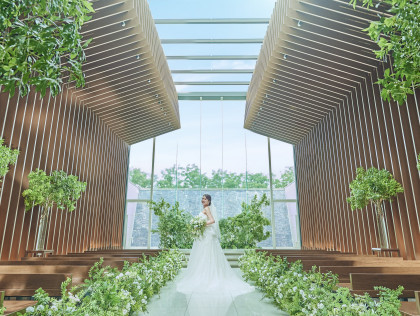 ふたりの未来を探す旅
ご結婚式という特別な一日に
大輪の笑顔の花が咲くように
