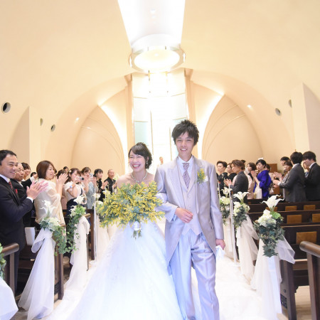 感動と祝福に包まれるホワイトチャペル