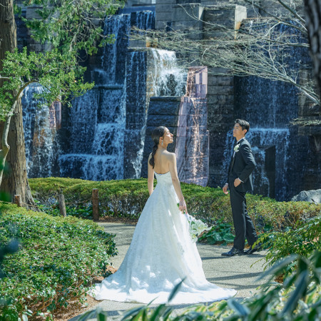 江戸時代から4世紀以上にわたり将軍家の御殿が築かれ育まれてきた品川・御殿山。桜の名所として、葛飾北斎をはじめ数々の浮世絵に描かれた地としても知られています