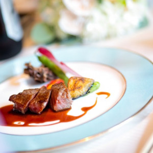 シェフ渾身の創作フレンチは、旬な食材を贅沢に使い、季節感を大切にした繊細な味わいです。|Dubonnet(デュボネ)の写真(452105)