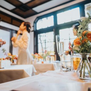 典型的な形は崩さずに、よりゲストとの距離感の近い演出を加えるなど一部アレンジが可能です。