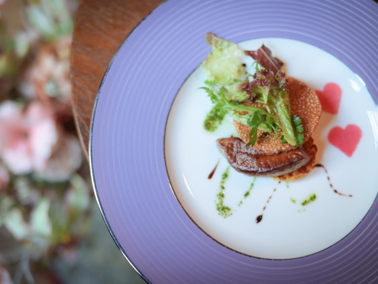 お箸で召し上がる身体に優しいフランス料理が自慢！