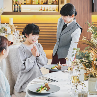 仕込みから調理、盛り付け、提供まで心を込めて。