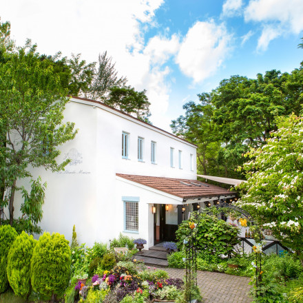La Blanche Maison(ブランシュ メゾン)