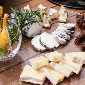 ワインに合わせてチーズをご用意。今までにない感動をお楽しみいただけます。|THE GRAND ORIENTAL MINATOMIRAI(グランドオリエンタル みなとみらい)の写真(1533136)