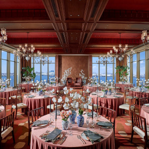 【THE MAGNOLIA ROOM】開港当初の横浜を表現したマグノリアルーム。赤レンガ×海のコントラストが美しい|THE GRAND ORIENTAL MINATOMIRAI(グランドオリエンタル みなとみらい)の写真(52354861)