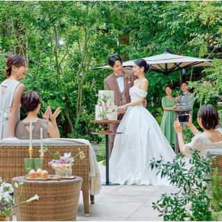 テラス付き会食会場は、まるでリゾート地に訪れたような上質な空間