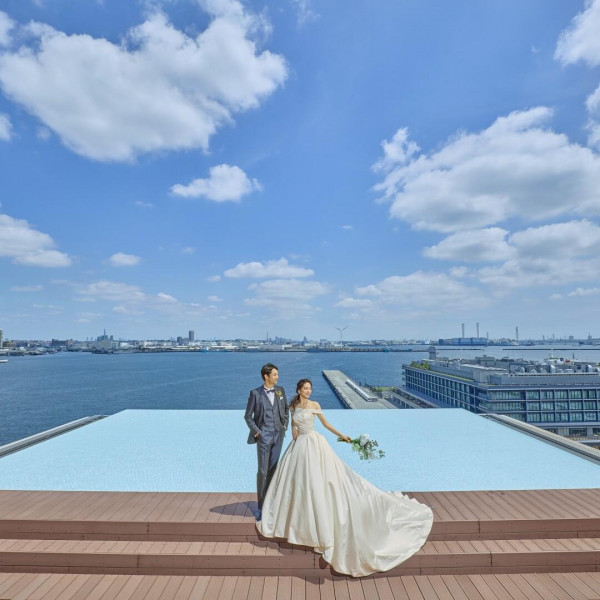 360度オーシャンビュー！空・海・緑、みなとみらいの絶景とともに思い出を写真に刻む特別な一日。