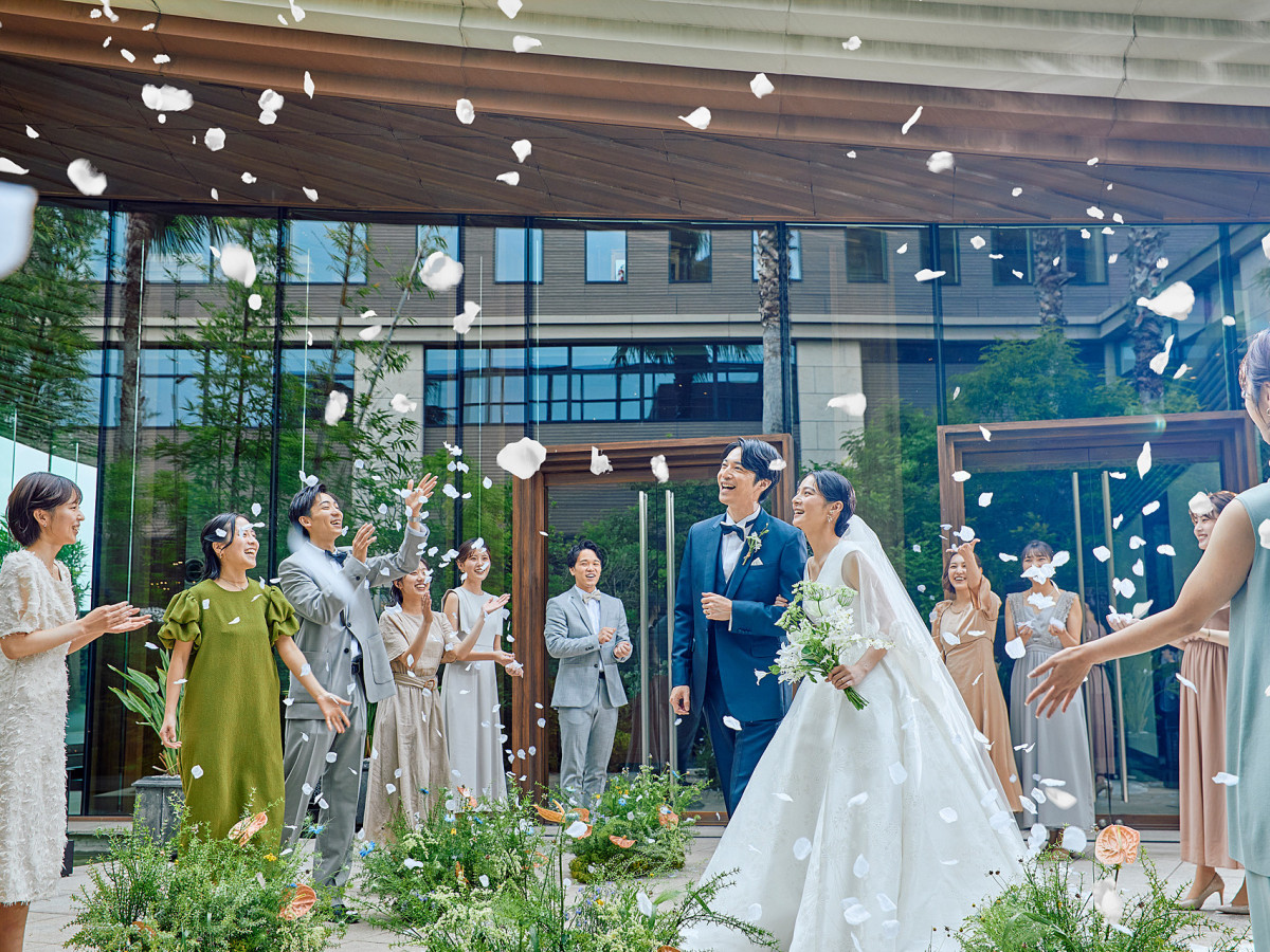 人生の原点となる結婚式を
紡いでいく