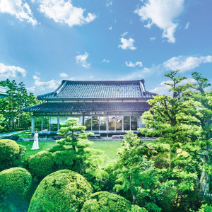 金沢を一望できる眺望が訪れたゲストを至福の時へ誘う|辻家庭園 ～前田家家老旧横山家迎賓館～（金沢市指定文化財）の写真(56055702)