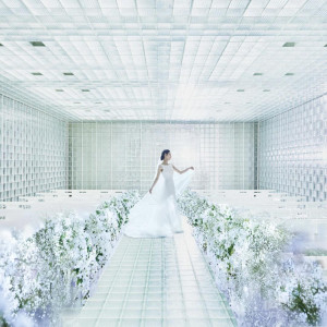 グッドデザイン賞も受賞した現代建築のチャペル。どこにいても自然光が花嫁を一層美しく彩るチャペル|旧桜宮公会堂の写真(57100895)