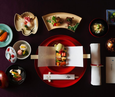 料理にも脈々と受け継がれる粋と技。素材の味を生かして抜け感も持たせた絶妙なバランスが日本料理の命