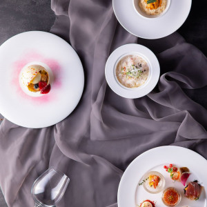 コース料理はトータルコーディネート。食器にも物語がある。|ノートルダム八戸/FIVESTAR WEDDINGの写真(20173735)