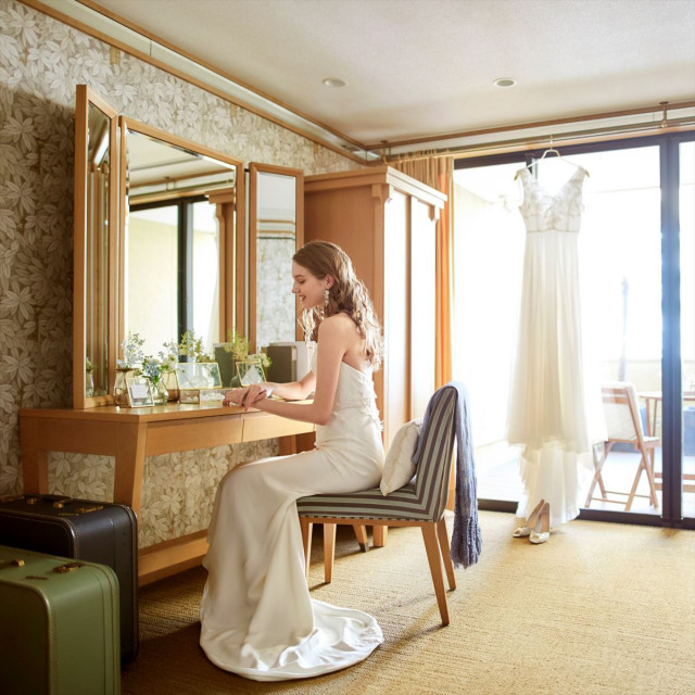 ウェディングドレス・衣装｜LAPIS AZUR（ラピスアジュール）○BRASS