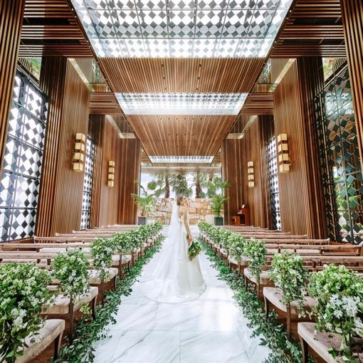 LAPIS AZUR（ラピスアジュール）●BRASSグループの結婚式の公式写真