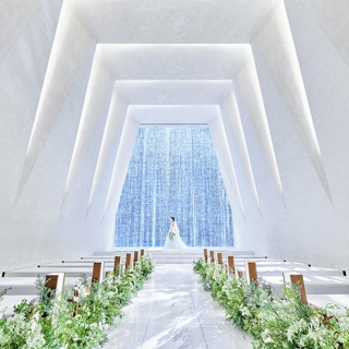 年末LAST*【来館ギフト最大7万円】ドレス2着優待×感動挙式体験