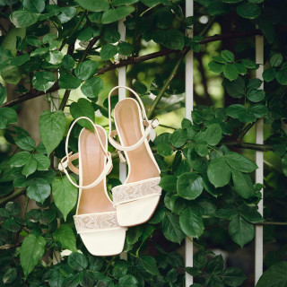 ドレスと同じくお気に入りの小物も一緒にご提案させていただきます