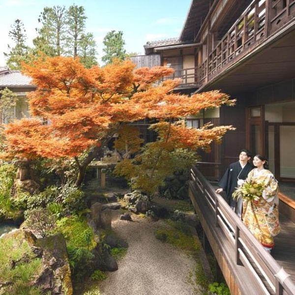 日本三大古都である伝統の鶴岡八幡宮挙式で両家をつなぐ節目の時を