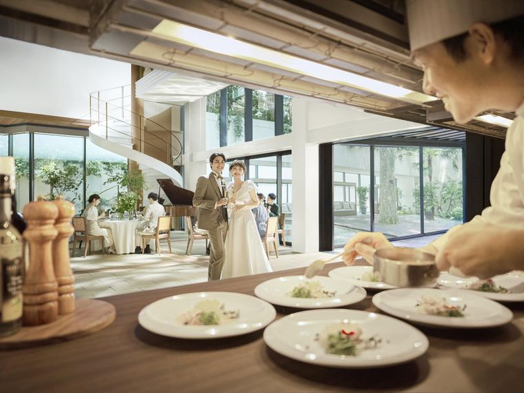 出来立てのお料理にこだわるからこそオープンキッチンをご用意！
