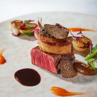 オマール×和牛などの豪華試食付◆選べるチャペル×フロア貸切W