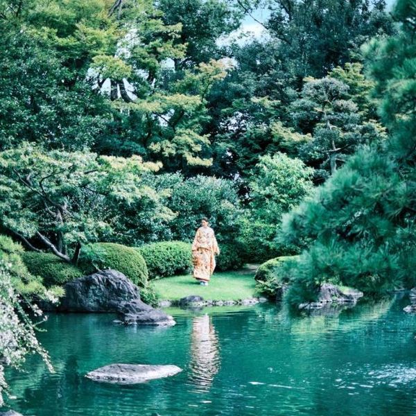 和装が映える庭園でお写真をたくさん残していただけます