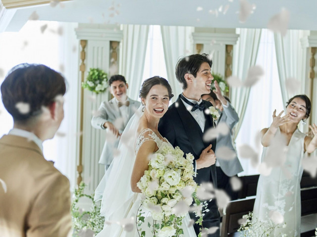 【仙台駅徒歩1分の好アクセス】2つのチャペル×3つの披露宴会場