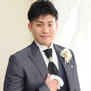タキシードをお召しになったご新郎様は、いつも以上に頼もしく感じますね|L'AUBE（ローブ）の写真(3725380)