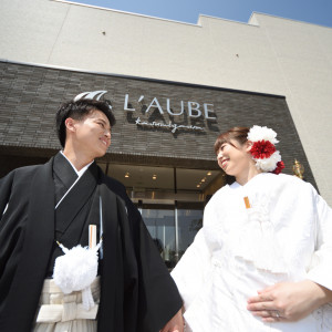 L'AUBEの看板をバックに記念写真もおすすめです♪|L'AUBE（ローブ）の写真(1868545)