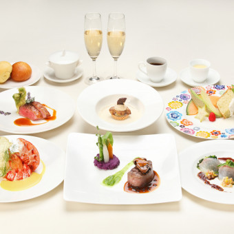 「少人数だからこそ美味しい料理にこだわりたい」
そんな想いを叶えるお料理を