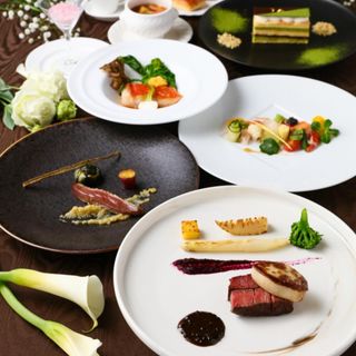 HP限定【7万アマゾン券】特選牛コース試食&クリスタルチャペル模擬挙式