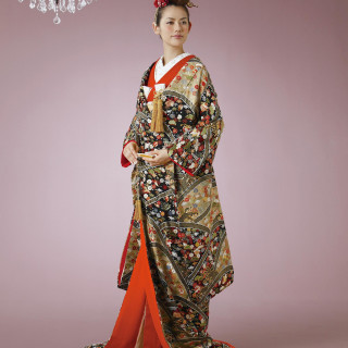 色鮮やかな和装は長く愛され続ける