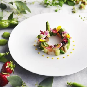 【CUISINE】ー春ーSPRING 四季を感じる、いつも旬のお料理をお届けしたい|キャトルセゾン浜松の写真(2984772)