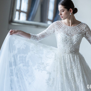 【DRESS】世界の花嫁の羨望を集めるウェディングドレスをご用意