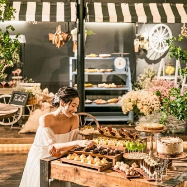 会場全体を貸し切って贅沢に