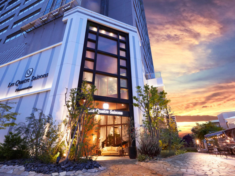 浜松駅徒歩7分・駐車場完備・全天候型・二次会へのアクセス抜群