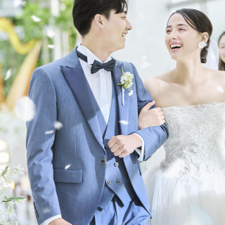 白基調のチャペルでは写真がいつでも綺麗に