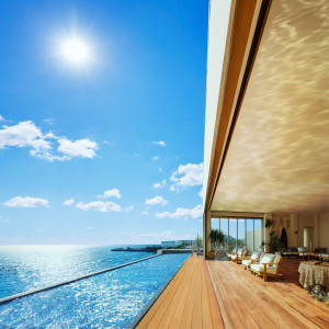 訪れたゲストが海の景色を楽しみながら過ごすことのできる待合スペース|AMANDAN SAIL～アマンダンセイル～の写真(55509980)