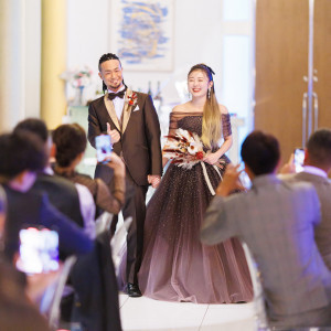 フォト婚、家族婚後の友人パーティーにも人気。カジュアルで自由なウェディングパーティーが叶う。|みなとみらい sea＆terrace ～DANZERO～の写真(55484118)