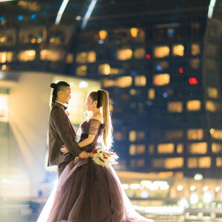 きらめく夜景の中で叶える、みなとみらいウェディング。