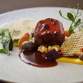 【平日BIG★特選牛試食】駅近*貸切ガーデン&緑と光のチャペル体験