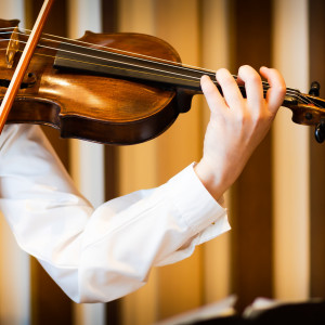 ヴァイオリンの生演奏でのキリスト挙式は心に残ろ音色|レストランMINAMI（レストランミナミ）/ひらまつウエディングの写真(16769180)