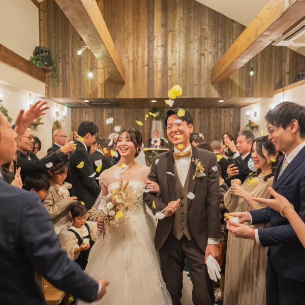 大人気の春婚♪気候も安定していて過ごしやすい季節！
