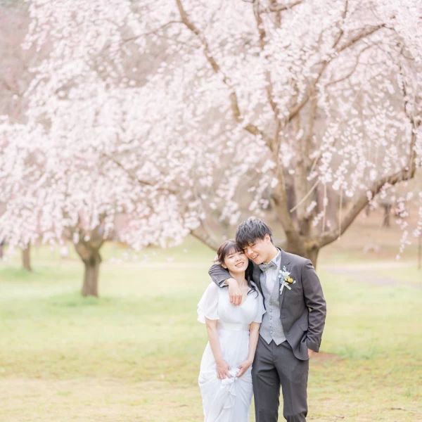 淡いピンクの世界観！結婚式に「春」を取り入れよう!!